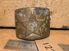 Charger l'image dans la galerie, Genuine WW2 USSR Russian Soldiers Army Brass Belt Buckle - 122 - The Militaria Shop