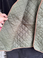 Lade das Bild in den Galerie-Viewer, Genuine British Army Green Cold Weather Combat Parka Jacket Liner Gilet - Size 2 - The Militaria Shop
