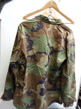 Charger l'image dans la galerie, Genuine US Army Camouflaged BDU Battledress Uniform - 37 to 41 Inch Chest - The Militaria Shop