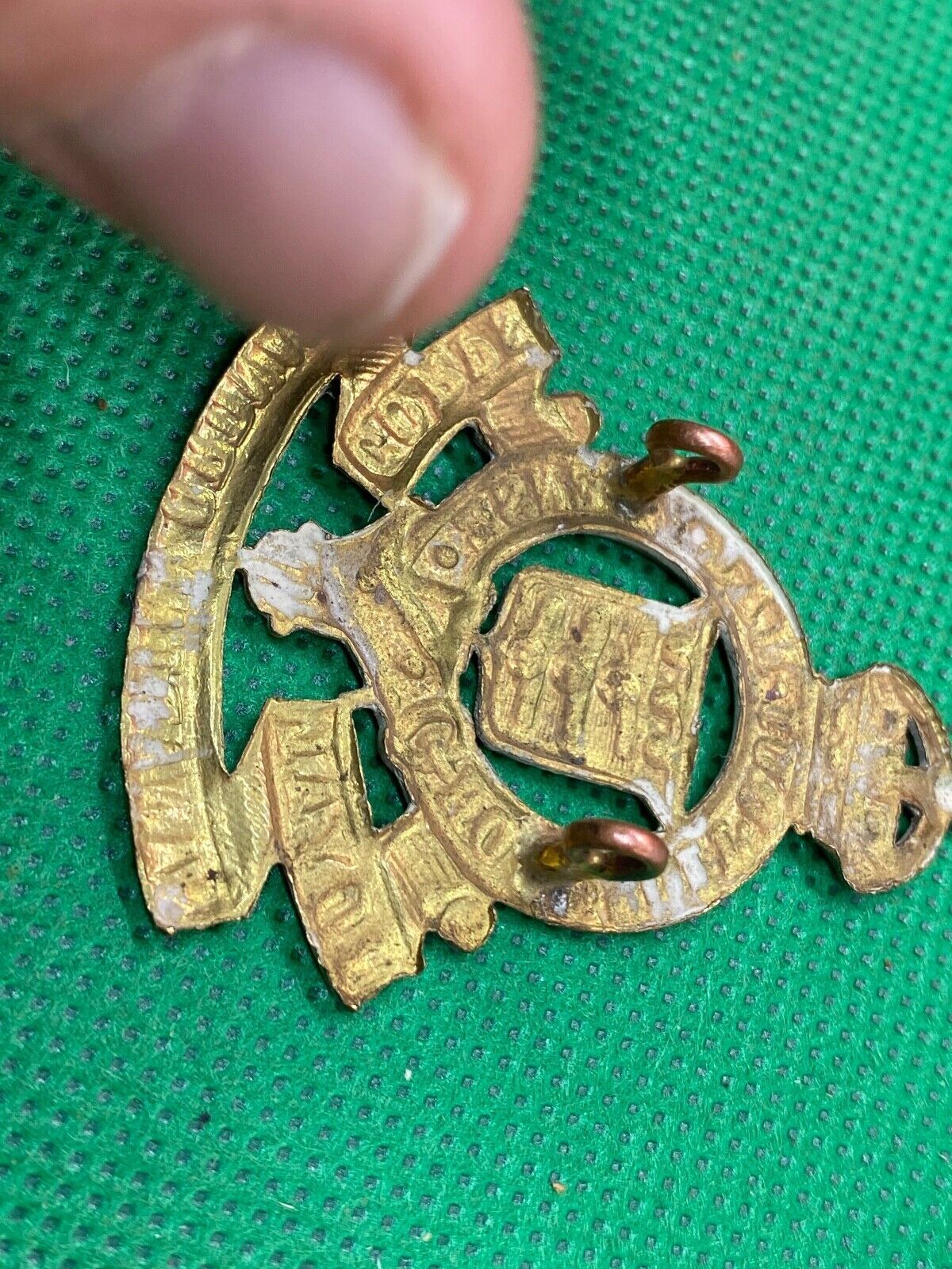 Original WW1 / WW2 Royal Canadian Army Ordnance Corps Cap Badge - The Militaria Shop