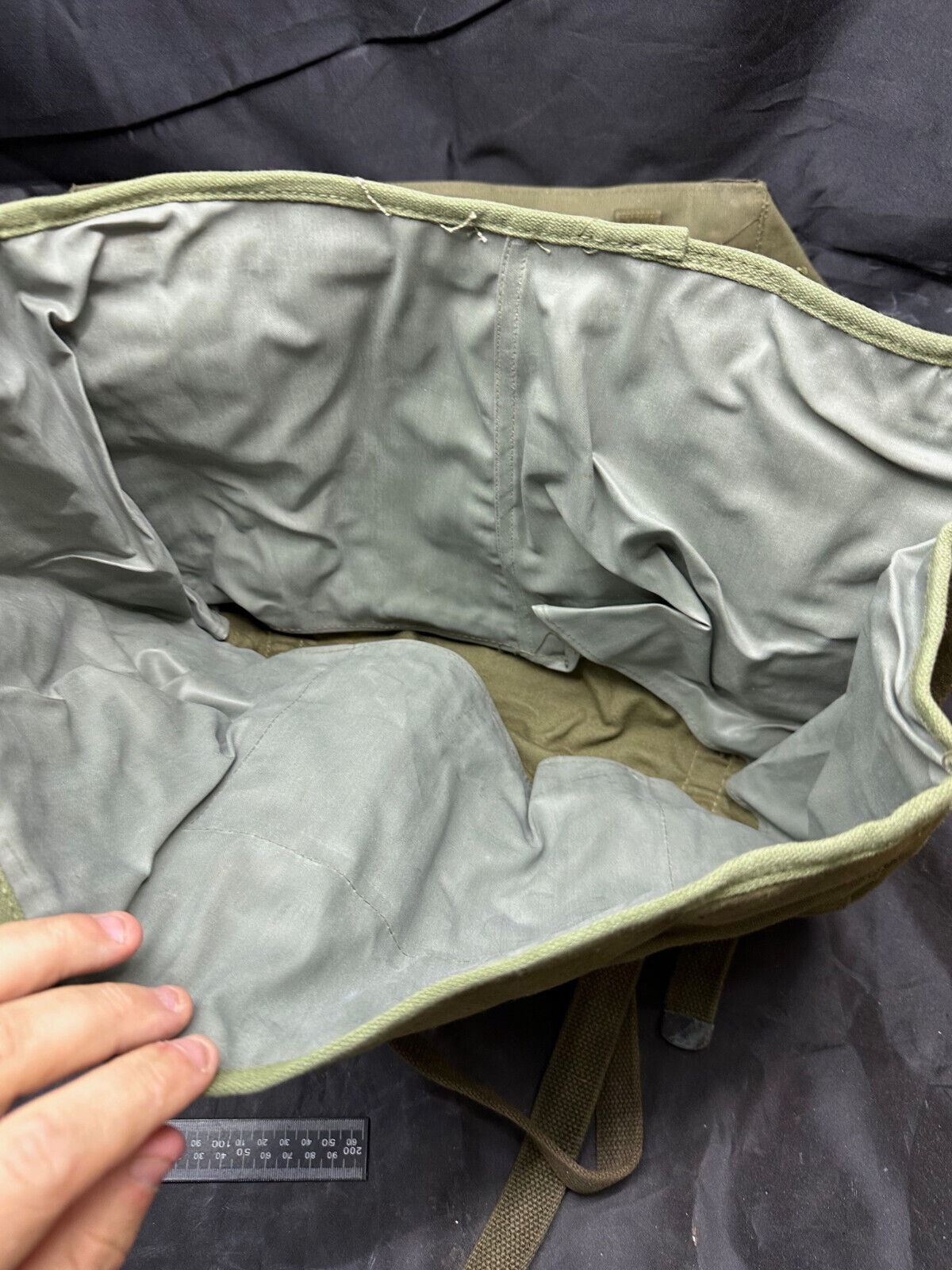 Original US Army M-1945 Field Pack Cargo Bag - WW2 Korea Vietnam - NEW OLD STOCK - The Militaria Shop