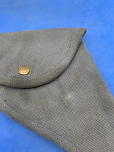 Load image into Gallery viewer, Original WW2 Royal Canadian Air Force RCAF 37 Pattern Pistol Holster - The Militaria Shop
