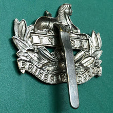Load image into Gallery viewer, Original WW1/WW2 British Army Cap Badge - The Gloucestershire Regiment - The Militaria Shop