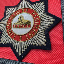 Lade das Bild in den Galerie-Viewer, British Army Bullion Embroidered Blazer Badge - Lincolnshire Regiment - The Militaria Shop