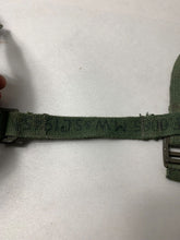 Charger l'image dans la galerie, Original WW2 British Army 44 Pattern Shoulder Cross Straps Set - 1945 Dated - The Militaria Shop