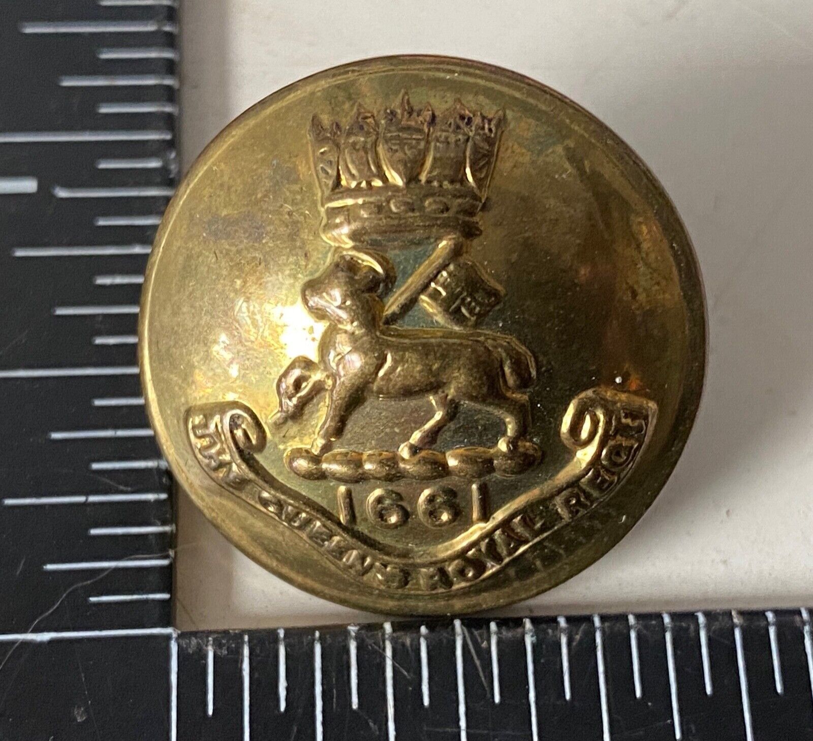 Victorian crown gilt The Queen's Royal Regiment tunic button - 24mm. - The Militaria Shop