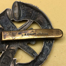 Load image into Gallery viewer, Original WW2 British Army Cap Badge - Cornwall Light Infantry - The Militaria Shop