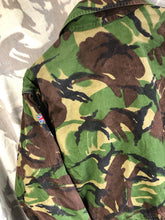 Lade das Bild in den Galerie-Viewer, RARE User Trials Jacket! British Army DPM Combat Smock - Size 190/104 - The Militaria Shop