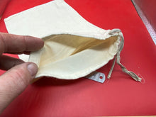 Load image into Gallery viewer, WW2 British Army Mess Tin Protective Cover - Very Clean Condition Original. - The Militaria Shop