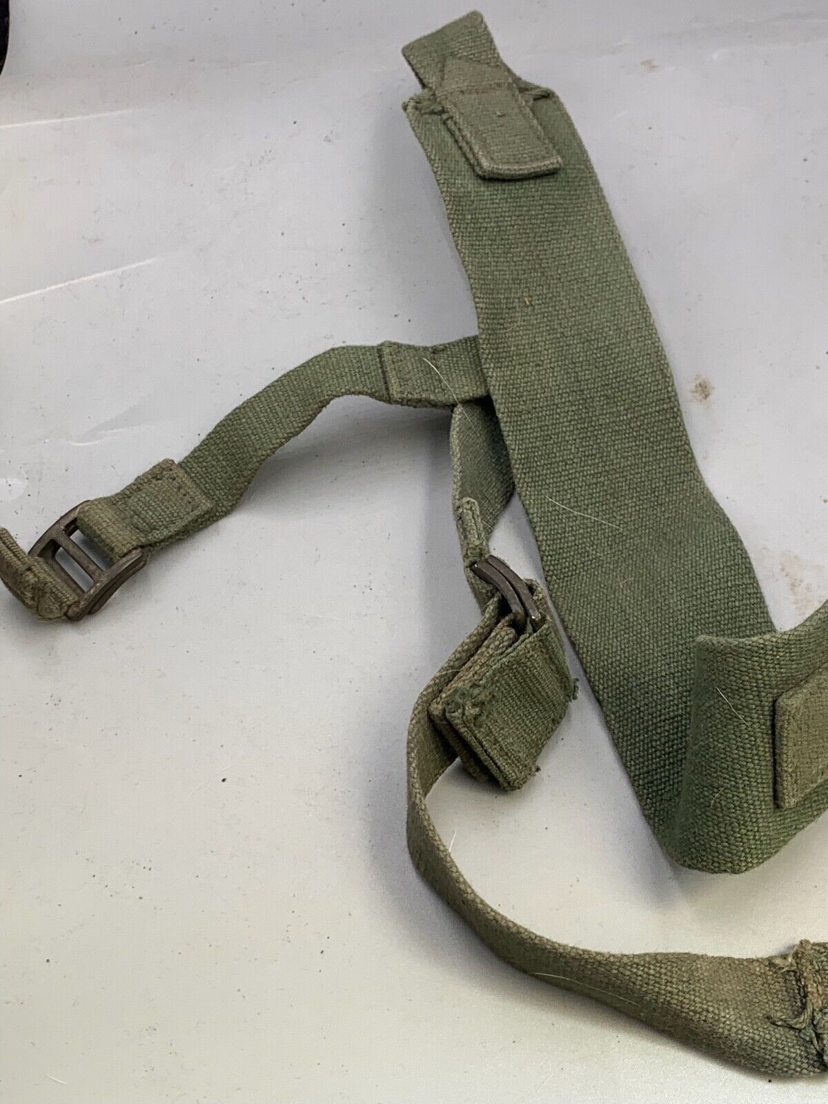 Original WW2 British Army 44 Pattern Shoulder Strap - 1945 Dated - The Militaria Shop