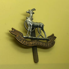Load image into Gallery viewer, Original WW2 British Army Cap Badge - Royal Warwickshire - The Militaria Shop