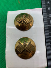 Charger l'image dans la galerie, Genuine US Army Collar Disc Badges Pair - Signal Corps - The Militaria Shop