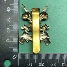 Charger l'image dans la galerie, Original WW2 British Army 3rd Carabiniers Regiment Cap Badge - The Militaria Shop
