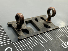 Load image into Gallery viewer, Original WW2 British Navy Royal Marines Brass Shoulder Title - The Militaria Shop