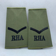 Charger l'image dans la galerie, RHA Royal Horse OD Green Rank Slides / Epaulette Pair Genuine British Army - NEW - The Militaria Shop