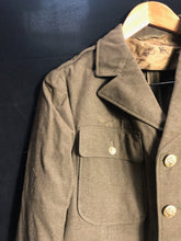 Lade das Bild in den Galerie-Viewer, Original WW2 US Army Class A Dress Jacket 1942 - Private Ryan Prop - 38" Re - The Militaria Shop