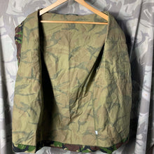 Charger l'image dans la galerie, Genuine British Army DPM Combat Smock Jacket - 180/96 - The Militaria Shop