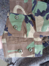 Charger l'image dans la galerie, Genuine US Army Camouflaged BDU Battledress Uniform - 37 to 41 Inch Chest - The Militaria Shop