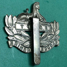 Load image into Gallery viewer, Original WW1/WW2 British Army Cap Badge - The Gloucestershire Regiment - The Militaria Shop
