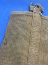 Lade das Bild in den Galerie-Viewer, WW2 British Army / RAF 37 Pattern Webbing Water Bottle Carrier Harness Original - The Militaria Shop