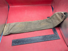 Lade das Bild in den Galerie-Viewer, Original WW2 Swiss Army / German Army Tent Pole / Zeltbahn Peg Bag - 1940 - The Militaria Shop
