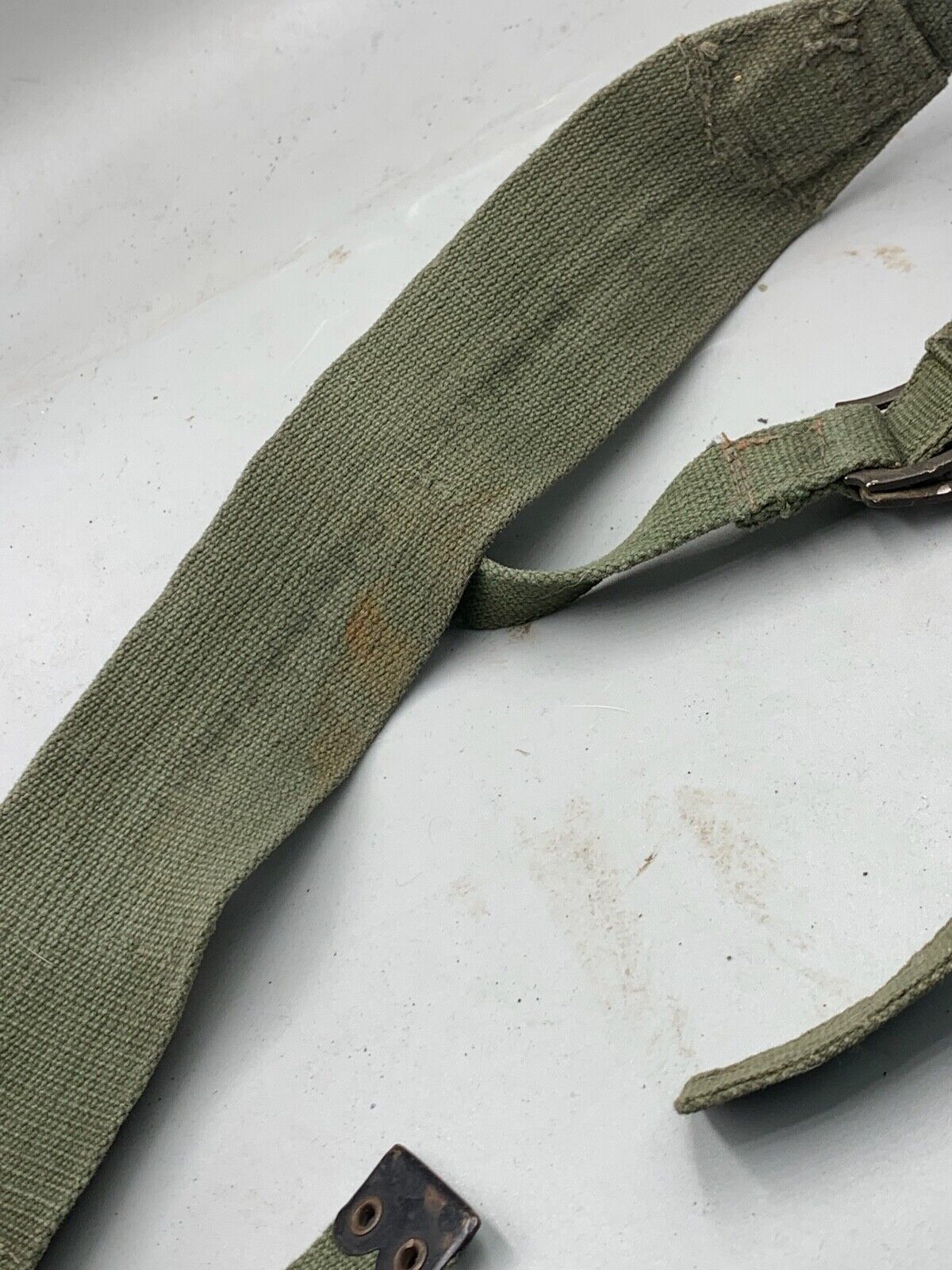 Original WW2 British Army 44 Pattern Shoulder Strap - The Militaria Shop