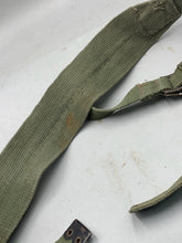 Load image into Gallery viewer, Original WW2 British Army 44 Pattern Shoulder Strap - The Militaria Shop