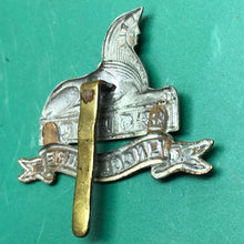 Load image into Gallery viewer, Original WW2 British Army Cap Badge - The Lincolnshire Regiment - The Militaria Shop