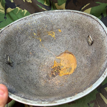 Charger l'image dans la galerie, Original WW2 British / Canadian Army Mk3 Turtle Helmet - The Militaria Shop