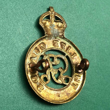 Load image into Gallery viewer, Original WW1 British Army Life Guards Cap Badge George V - The Militaria Shop