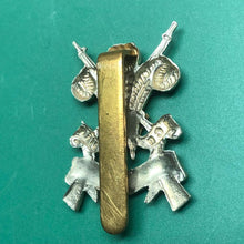 Load image into Gallery viewer, Original WW2 British Army 3rd Carabiniers Regiment Cap Badge - The Militaria Shop
