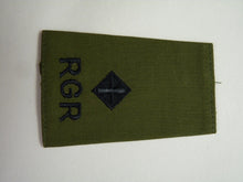 Load image into Gallery viewer, RGR Gurkha Rifles OD Rank Slides / Epaulette Pair Genuine British Army - NEW - The Militaria Shop
