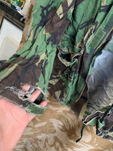 Charger l'image dans la galerie, Genuine British Army Issue DPM Combat Smock - Size 170/92 - The Militaria Shop