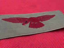 Load image into Gallery viewer, Genuine WW2 British RAF Tropical Eagle Uniform Shoulder Badge - Unused - The Militaria Shop