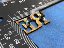 Load image into Gallery viewer, Original WW1 / WW2 Brass British Army Shoulder Title - RE Royal Engineers - The Militaria Shop