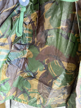 Lade das Bild in den Galerie-Viewer, Genuine British Army DPM Waterproof Jacket Smock - 170/90 - The Militaria Shop