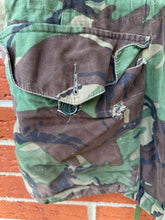 Load image into Gallery viewer, Original British Army 1968 Pattern Combat Smock Jacket - Size 1 - 40" Chest - The Militaria Shop