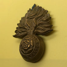 Load image into Gallery viewer, Original WW2 British Army Cap Badge - Royal London Fusiliers - The Militaria Shop