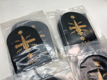 Load image into Gallery viewer, Original British Royal Navy Trade Badge - Operator Mechanic - New Old Stock - The Militaria Shop