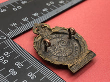 Load image into Gallery viewer, Original WW1 British Army 25th London Cyclist Corps Cap Badge - The Militaria Shop