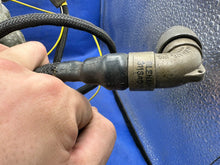 Charger l'image dans la galerie, Original British Army AFV / Air Crew Breifing Headset - FV2106853 - The Militaria Shop