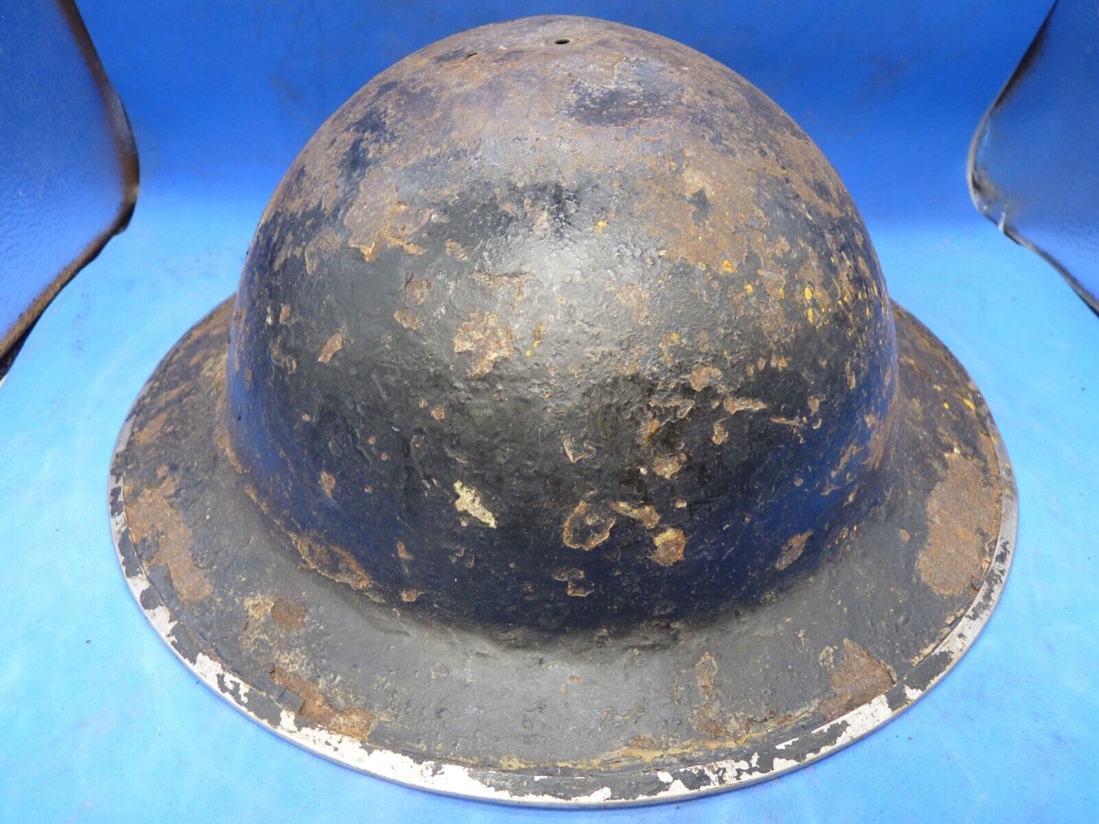 Original WW2 British Army Mk2 Army Combat Helmet - The Militaria Shop
