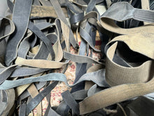 Load image into Gallery viewer, Original WW2 British Army / RAF Blue Blanco 37 Pattern Shoulder Strap - The Militaria Shop