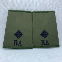 Charger l'image dans la galerie, RHA Royal Horse OD Green Rank Slides / Epaulette Pair Genuine British Army - NEW - The Militaria Shop