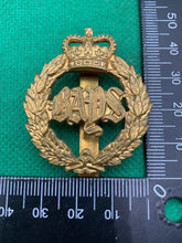 Load image into Gallery viewer, 2nd Queen's Bays Dragoon Guards Genuine Cap Badge Queen's Crown - The Militaria Shop