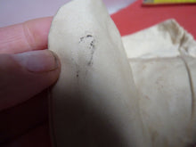 Load image into Gallery viewer, Original WW2 British Army Gunners Winter White Gloves - 1942 - The Militaria Shop