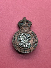 Load image into Gallery viewer, Original WW1 British Army 7th Queen's Own Hussars Cap Badge - The Militaria Shop