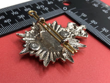 Load image into Gallery viewer, Victorian Crown British Army Musicians Cap Badge - The Militaria Shop