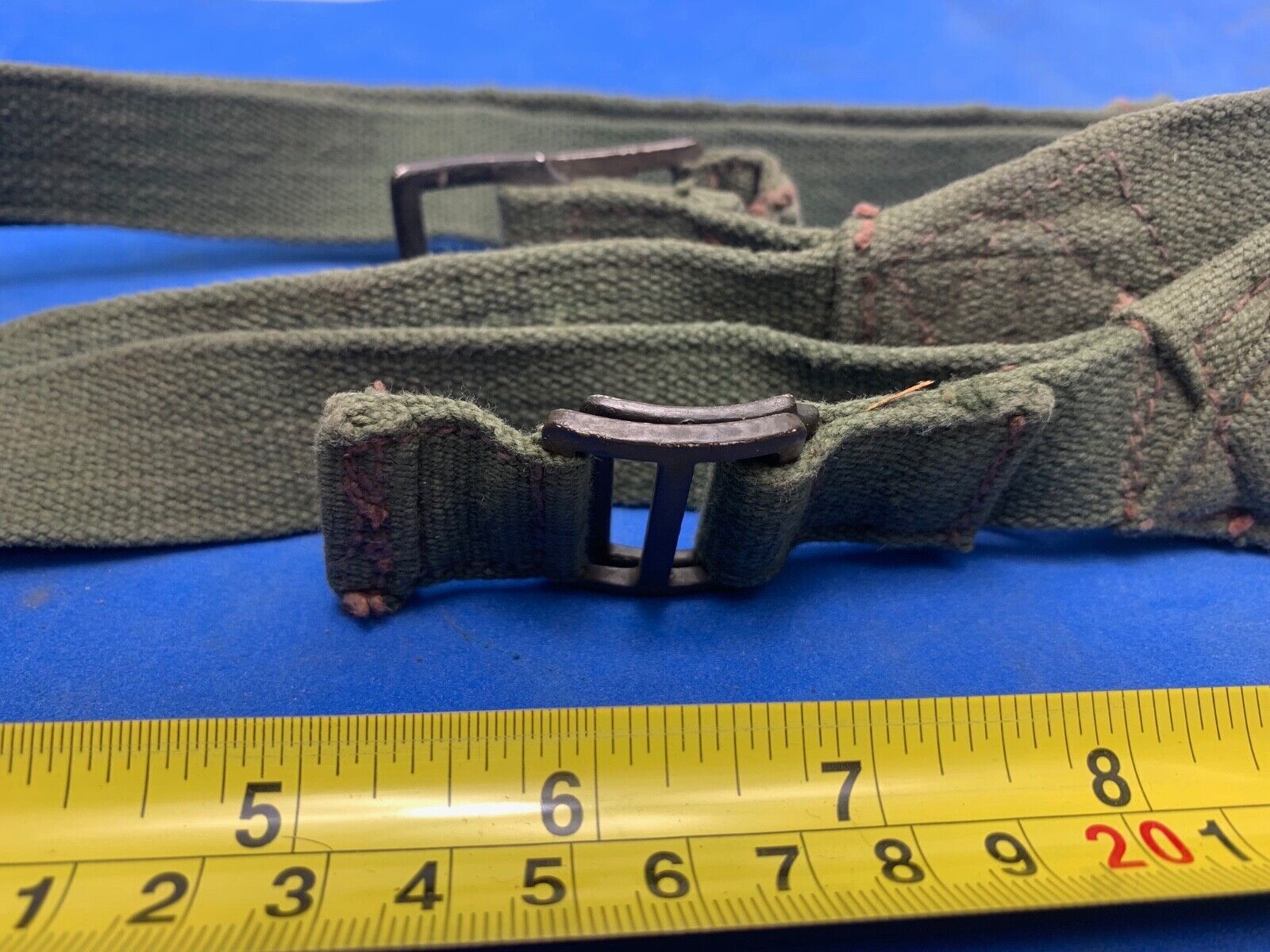 Original WW2 British Army 44 Pattern Shoulder Strap - 1945 Dated - The Militaria Shop