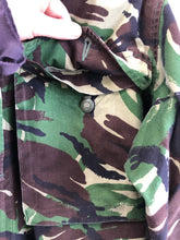 Load image into Gallery viewer, Size 180/96 - Vintage British Army DPM Lightweight Combat Jacket Smock - The Militaria Shop